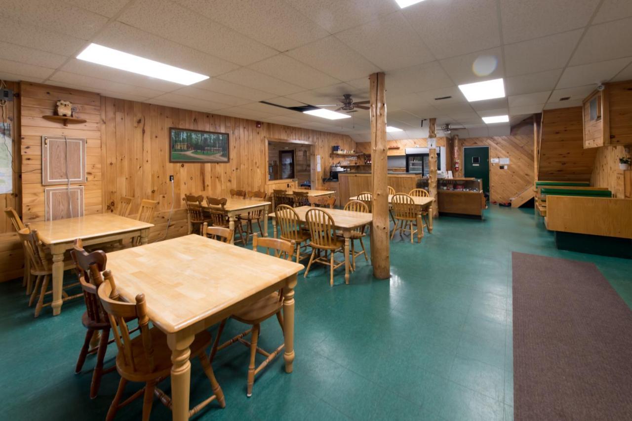 Madawaska Lodge-Cottage Екстер'єр фото