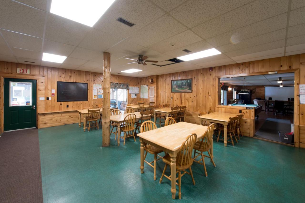 Madawaska Lodge-Cottage Екстер'єр фото