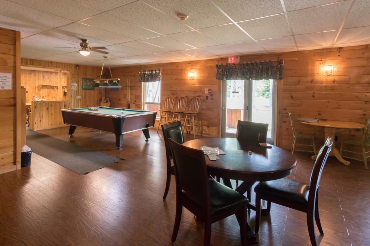 Madawaska Lodge-Cottage Екстер'єр фото