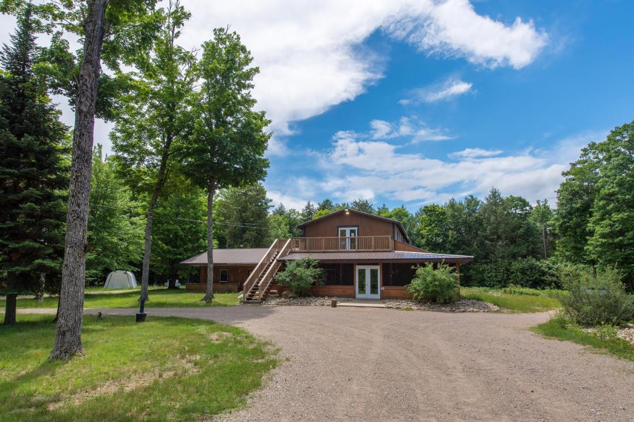 Madawaska Lodge-Cottage Екстер'єр фото