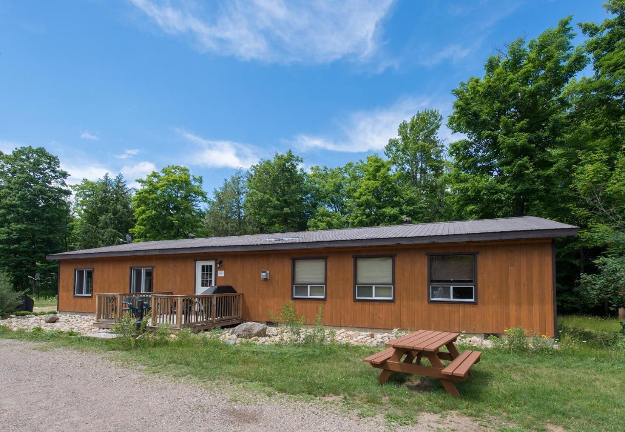 Madawaska Lodge-Cottage Екстер'єр фото